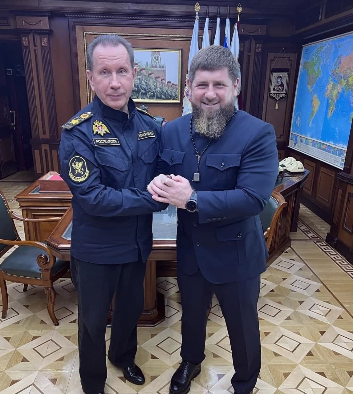 President van Tsjetsjenië Kadyrov en z'n gekozen commandant