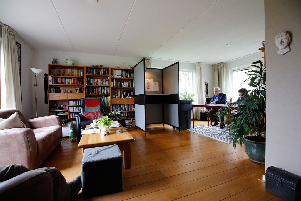 Ook in 2016 kon er gestemd worden in Wims Woonkamer. In vergelijking met 2015 heeft Wim weinig aanpassingen gedaan aan zijn woonkamer