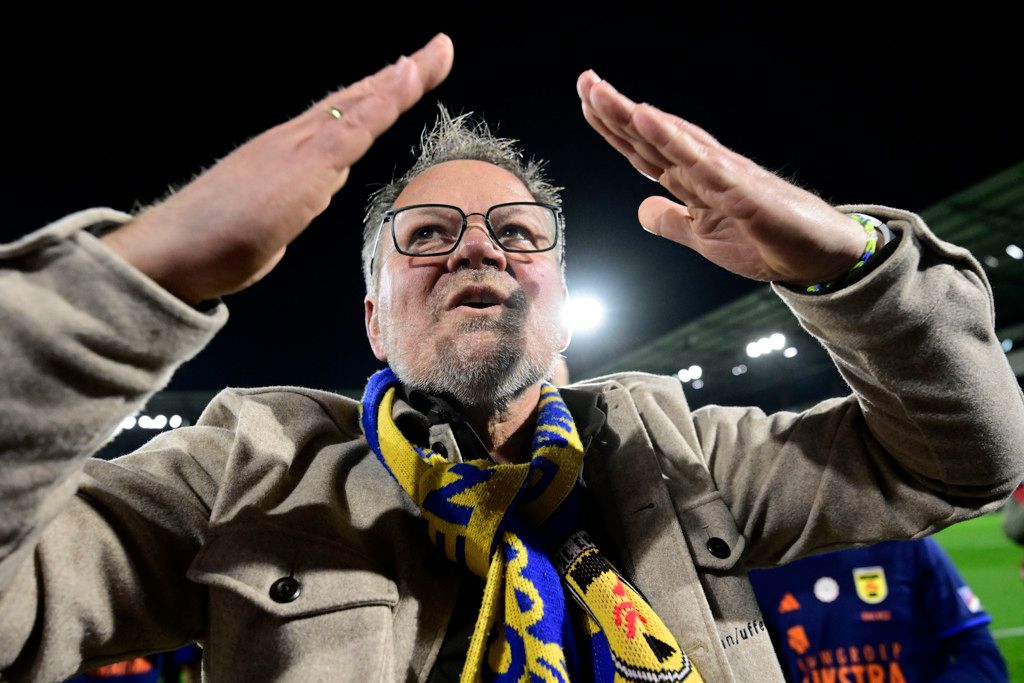 henk de jong maakt een driehoek